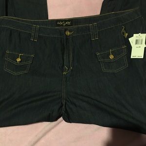NWT Women’s Plus Size Jeans Size 24